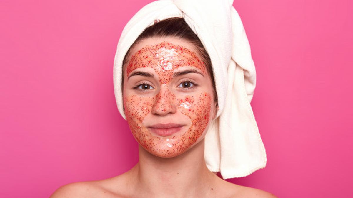 Cara Mencerahkan Wajah Secara Alami dengan Masker Tomat dan Madu