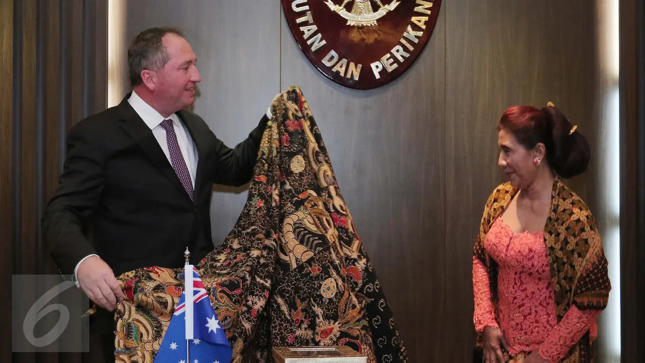 20151007-Menteri Susi dan Hon Barnaby Joyce-Jakarta