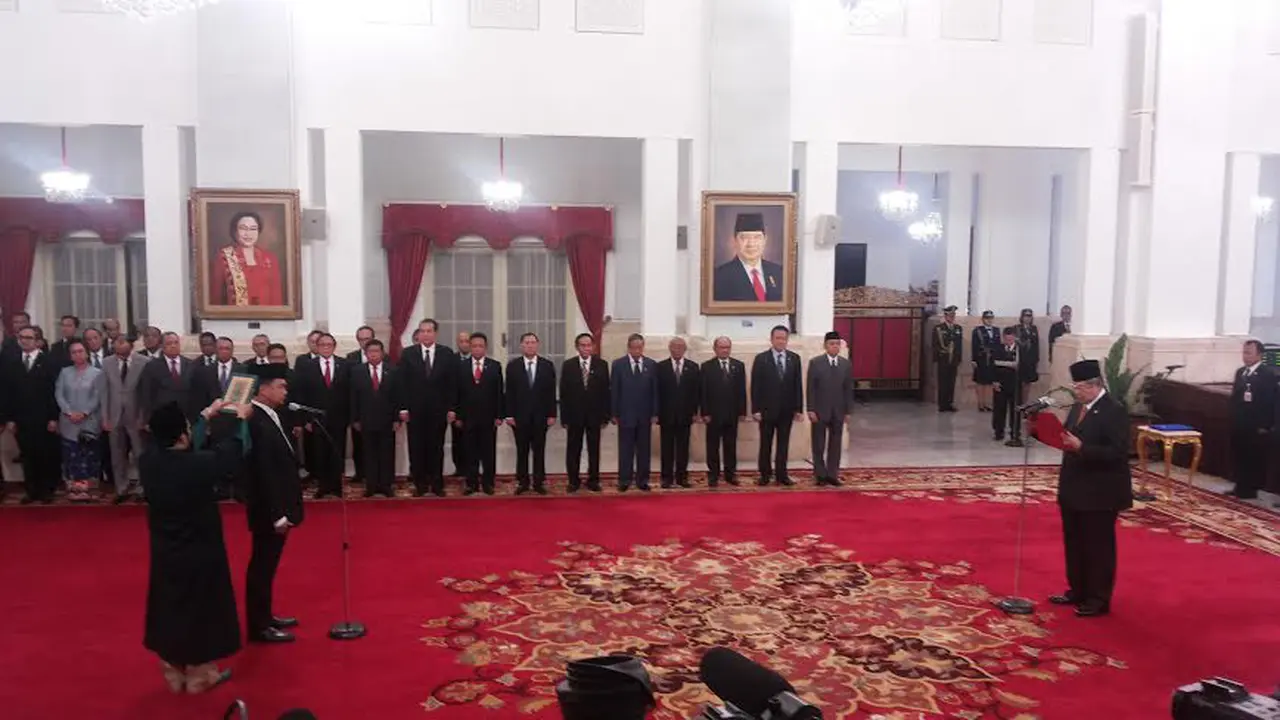 Dilantik Jadi Wamen Kemlu, Dino Janji Setia Nusa Bangsa