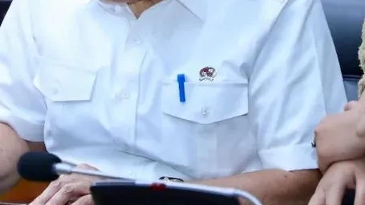 Arahan Menko Luhut dari Ruang Perawatan di Singapura