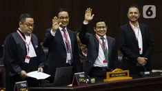 Calon presiden dan calon wakil presiden nomor urut 01, Anies Baswedan dan Muhaimin Iskandar hadir dalam sidang putusan perkara Perselisihan Hasil Pemilihan Umum (PHPU) atau putusan sidang sengketa Pilpres 2024 di Mahkamah Konstitusi (MK), Senin (22/4/2024). (Liputan6.com/Angga Yuniar)