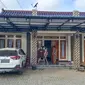 Rumah warga Sumurgeneng Tuban usai menerima uang ganti rugi lahan dari Pertamina. (Ahmad Adirin/Liputan6.com)