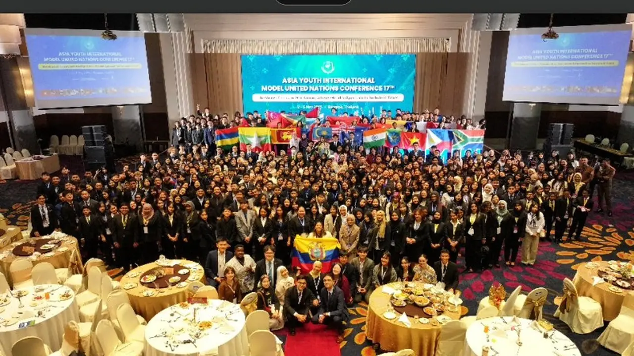 600 Peserta dari 40 Negara Suarakan Gagasan Generasi Muda di AYIMUN 17th di Bangkok