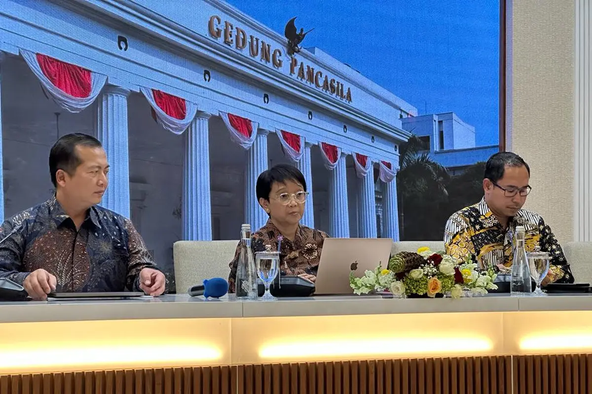 Menteri Luar Negeri RI Retno Marsudi dalam press briefing di Jakarta, Rabu (1/11/2023). (Liputan6/Benedikta Miranti)
