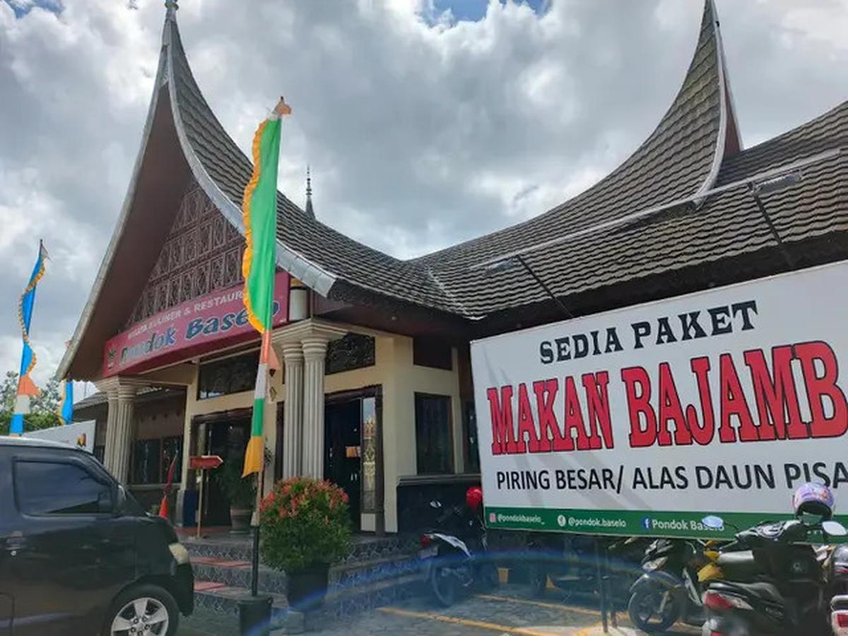 22 Rekomendasi Tempat Makan Enak di Bukittinggi Terbaru 2025, Mudah Dicari &amp; Paling Populer