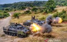 Latihan Yontankfib 2 Mar: Prajurit Marinir Pertajam Kemampuan Serangan di Situbondo