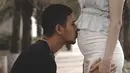 <p>Yasmine Ow yang merupakan model dan selebgram asal Malaysia itu kini juga terlihat makin cantik dengan aura keibuan yang makin terpancar. (Instagram/real_aditya1)</p>