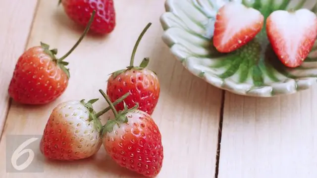 Buah Stroberi