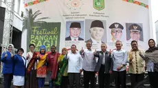 Wakil Menteri Pertanian, Rusman Heriawan meresmikan para duta sagu Indonesia, Festival Pangan Sagu Nusantara (Liputan6.com/Gilar Dhani)