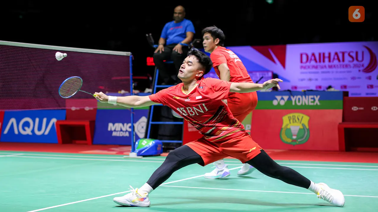 Foto: Momen Haru Daniel Marthin setelah Juarai Indonesia Masters 2024 Bareng Leo Carnando, Persembahkan Kemenangan untuk Mendiang Ayah