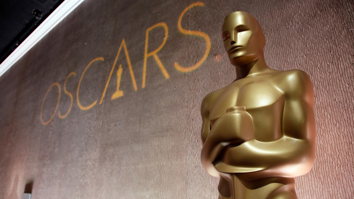 Lady Gaga Hingga Francis Ford Coppola, 6 Pemenang Piala Oscar Ini Kini Diganjar Razzie Awards 2025