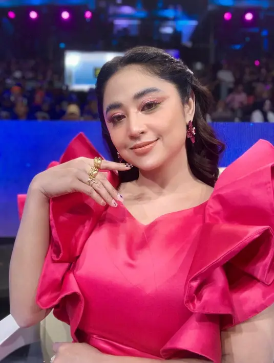 [Instagram/dewiperssik9]