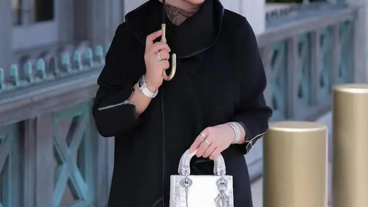 10 Pilihan Model Tas Putih ala Syahrini, dari Model Klasik hingga Super Langka