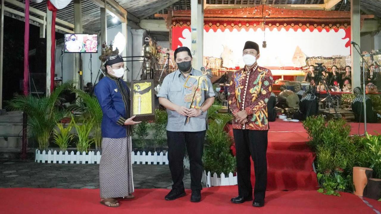 Menteri BUMN Erick Thohir saat berkunjung ke Ngawi. (Istimewa)