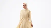 Model Gaun Pesta Muslimah Kombinasi Brokat dan Satin