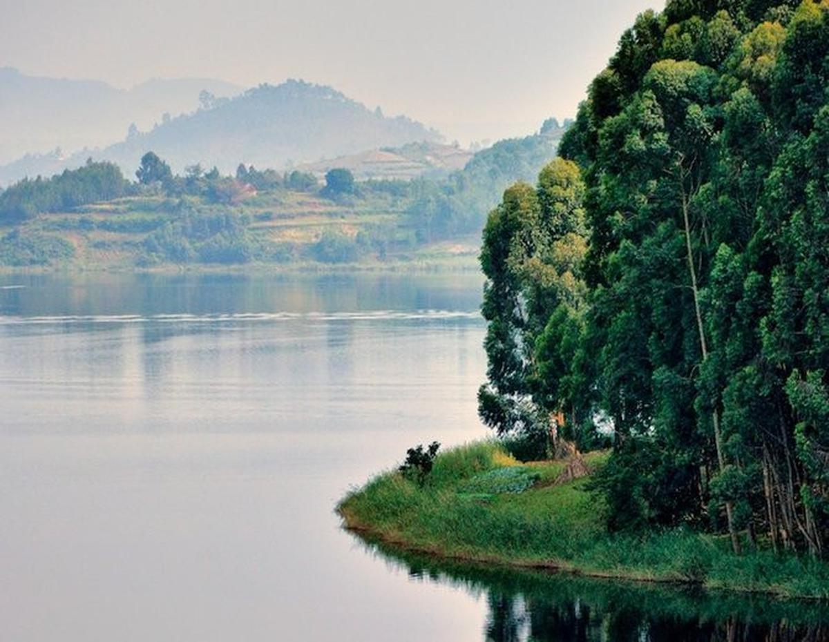 Danau Bunyonyi, Uganda © Wikimedia Commons/Rod Waddington