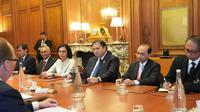 Menteri Koordinator Bidang Perekonomian Airlangga Hartarto tengah berada di Paris, Prancis. Kunjungan ke Paris ini untuk mengikuti Pertemuan Tingkat Menteri Organisation for Economic Co-operation and Development (PTM OECD). (Foto: Istimewa).