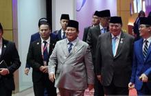 VIDEO: Seru Momen Prabowo & PM Malaysia Bercakap-cakap Bikin Sultan Tajir Brunei Tertawa