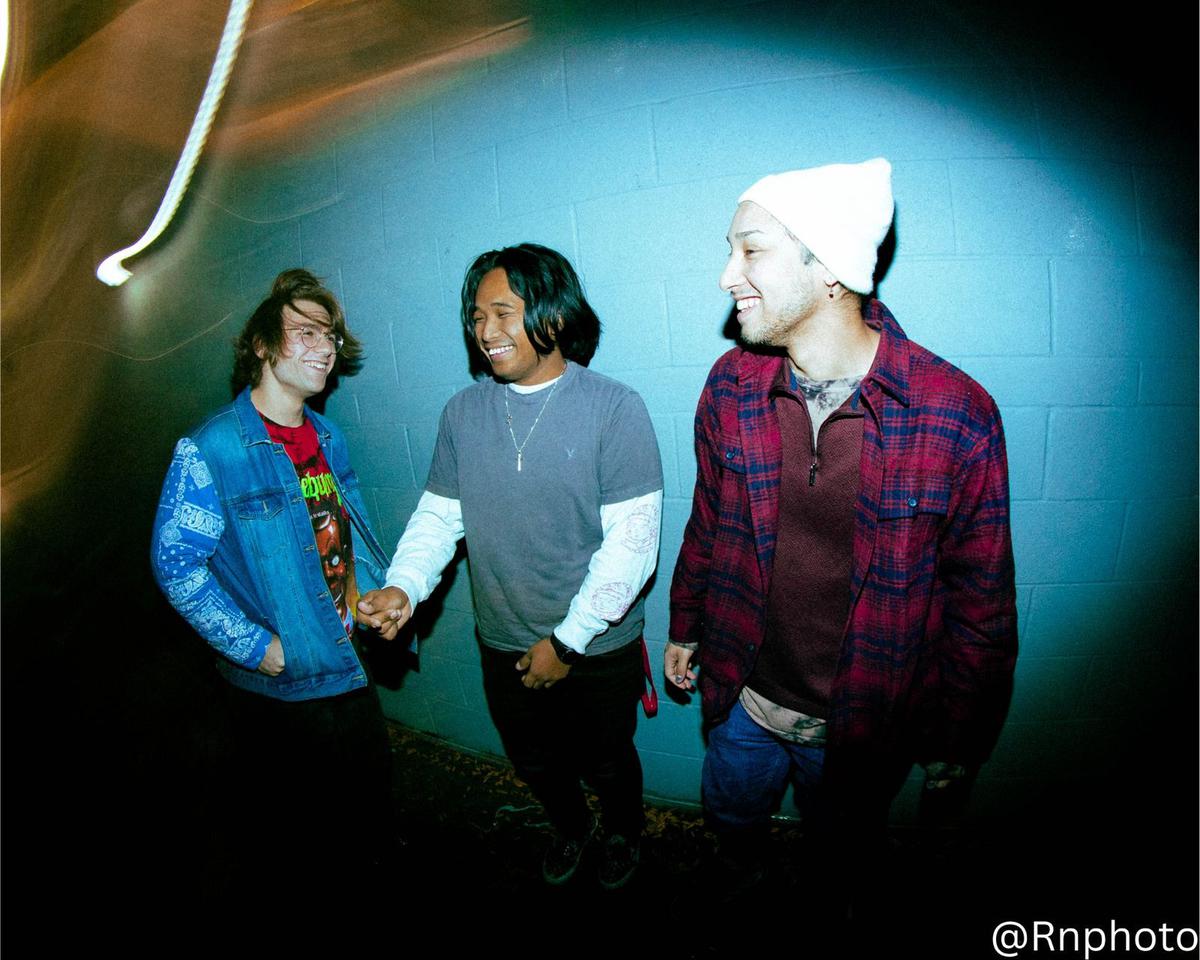 HeadFirst Band Rock Alternatif Amerika dengan Drummer Indonesia yang Siap Rilis Album Baru