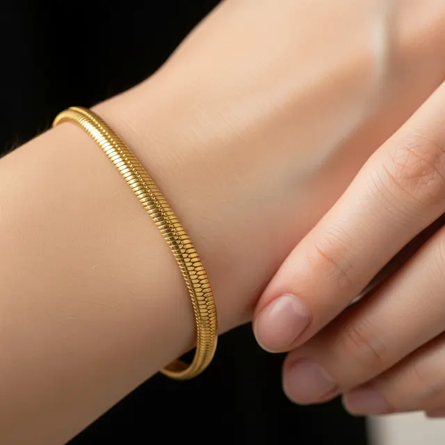 9 Model Gelang Emas Karat Tinggi Tidak Mudah Penyok, Investasi Tahan Banting