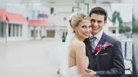 Annie dan Patrick pada hari pernikahan mereka. (News.com.au)