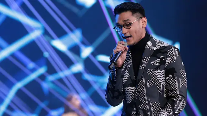 [Bintang] Album Dekade, Persembahan Istimewa Afgan untuk Fans