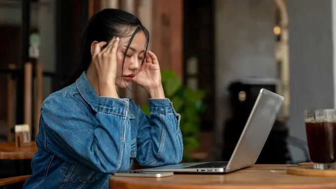 wanita september gelombang cemas