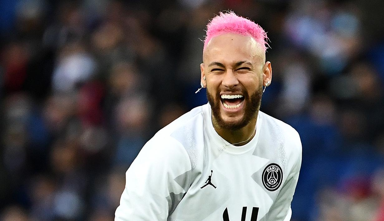 3. Neymar (95,5 juta dolar) - Neymar memperoleh 95,5 juta dari hasil 70,5 juta dolar gaji dan 25 juta dolar dari hasil iklan. (AFP/Franck Fife)