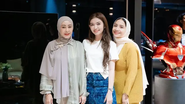 6 Potret Nagita Slavina dan Selvi Ananda yang Kini jadi Bestie, Kerap Tampil Kompak saat Nongkrong hingga Hadiri Event