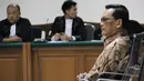 Terdakwa kasus korupsi pengadaan simulator SIM di Korlantas Polri, Brigjen (Pol) Didik Purnomo menjalani sidang di Pengadilan Tipikor, Jakarta, Senin (16/3/2015). Didik dituntut dengan hukuman pidana penjara tujuh tahun. (Liputan6.com/Helmi Afandi)