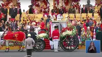 Kirab budaya iringi pengembalian duplikat bendera merah putih&nbsp;dan teks proklamasi dari Istana Merdeka ke Monas, Jakarta Pusat. (Youtube: Sekretariat Presiden)