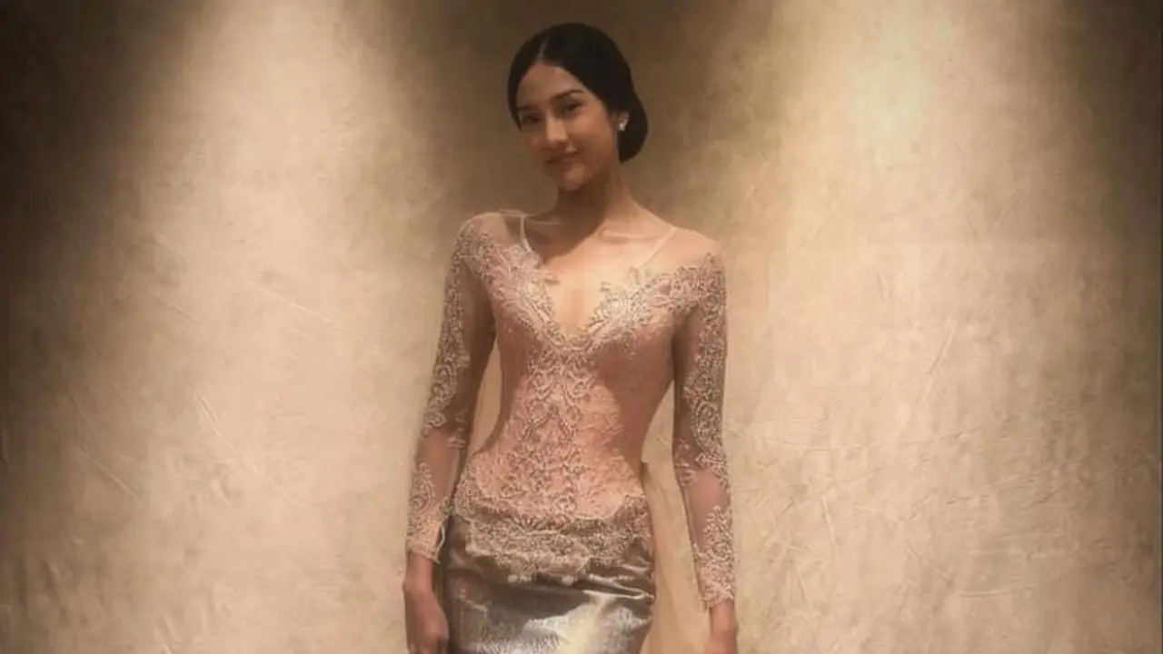 Potret Anya Geraldine dalam Balutan Kebaya