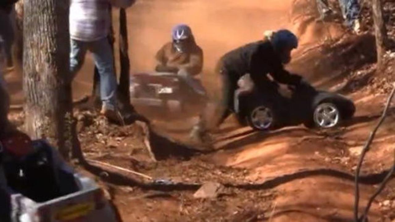 Balap Off-Road paling koplak (BustedKnuckle)