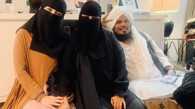 Ratu Rizky Nabila Berhijab dan Bercadar