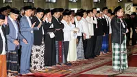 Alasan Jokowi Batal Salat Idul Fitri di Masjid Kampung