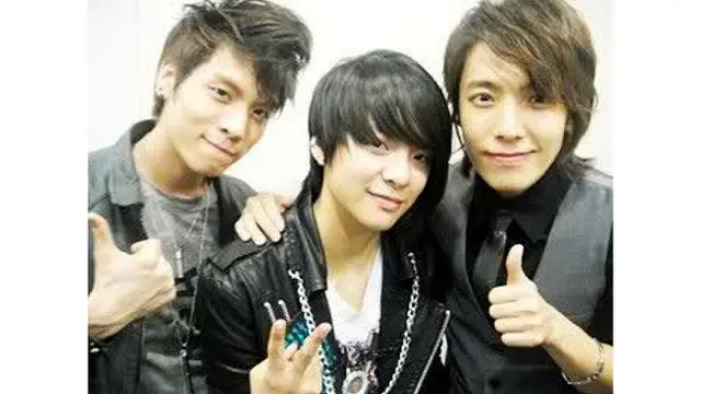 Seperti Kembar, Ini 10 Pasang Idol K-Pop yang Mirip