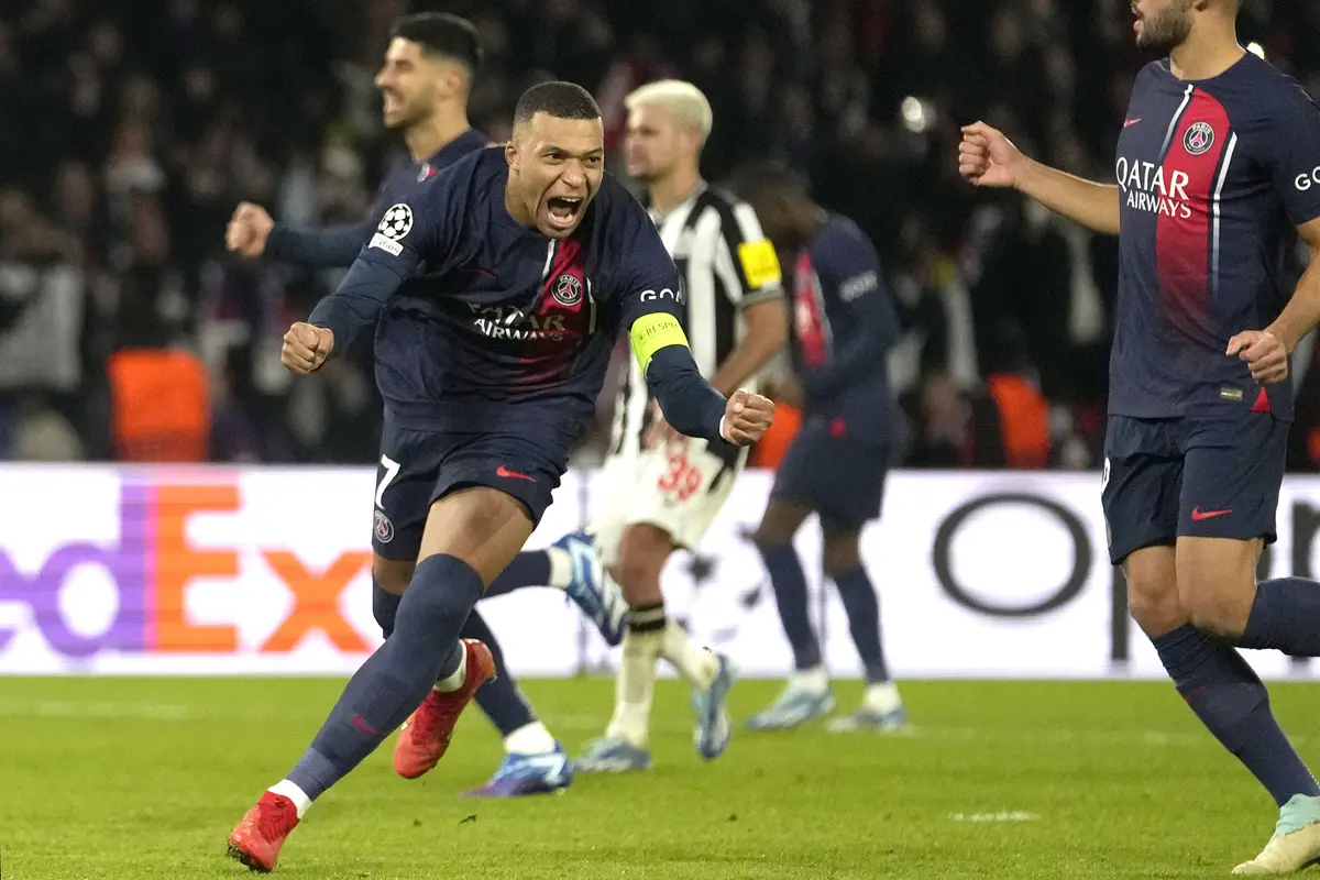 Foto: Penalti Kontroversial PSG Pupuskan Kemenangan Newcastle di Liga Champions 2023/2024