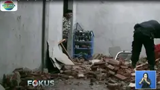 Angin puting beliung yang terjadi seiring dengan guyuran hujan deras, menerjang tiga dusun di Temanggung.