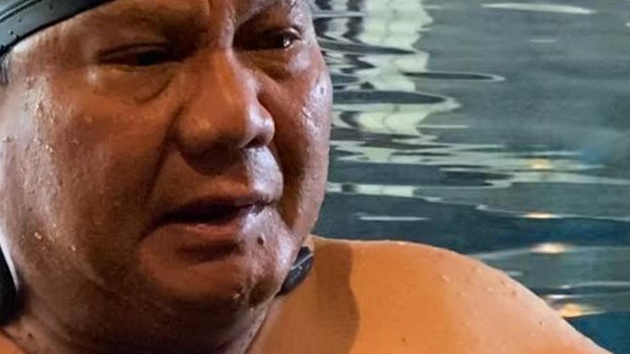 Aksi Renang Prabowo Subianto Usai Nyoblos: Saya Pasrah Apapun Keputusan Yang Maha Kuasa