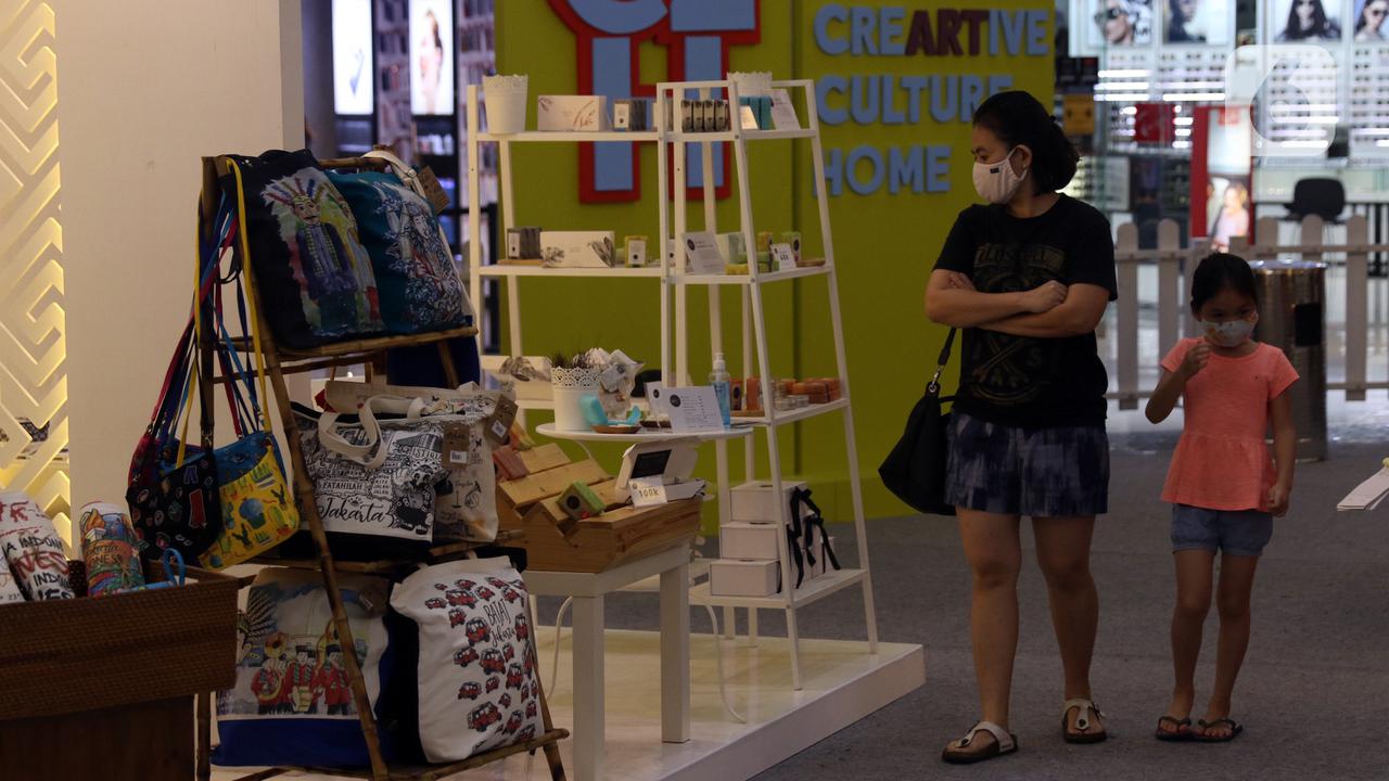 FOTO: Membangkitkan UKM Industri Kreatif Rumahan di Masa Pandemi Melalui Pameran