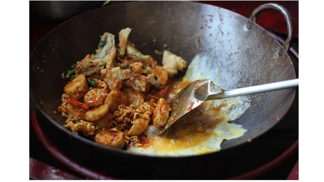 Lontong Goreng CikTong