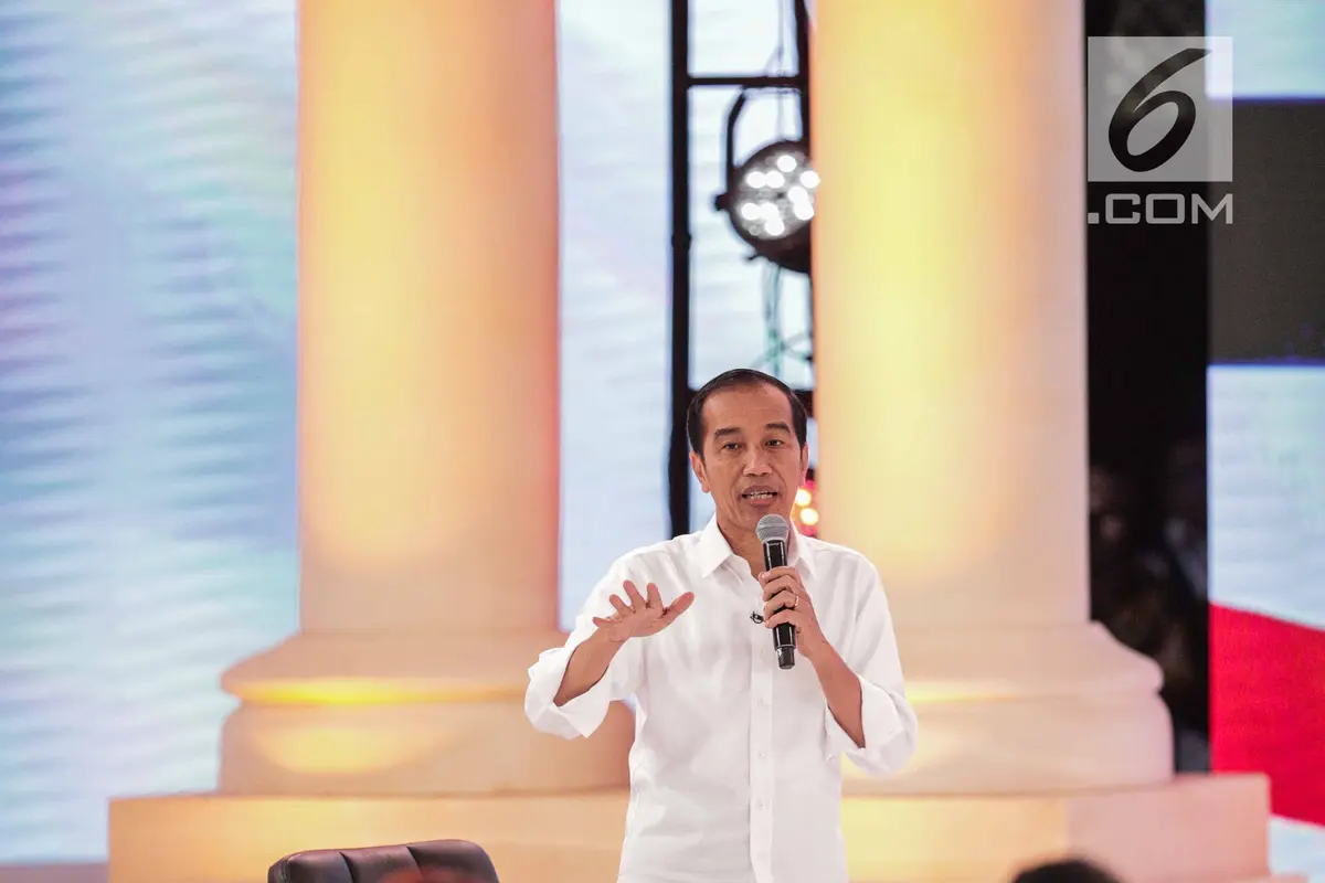 Gaya Jokowi dan Prabowo Saat Debat Kedua Capres