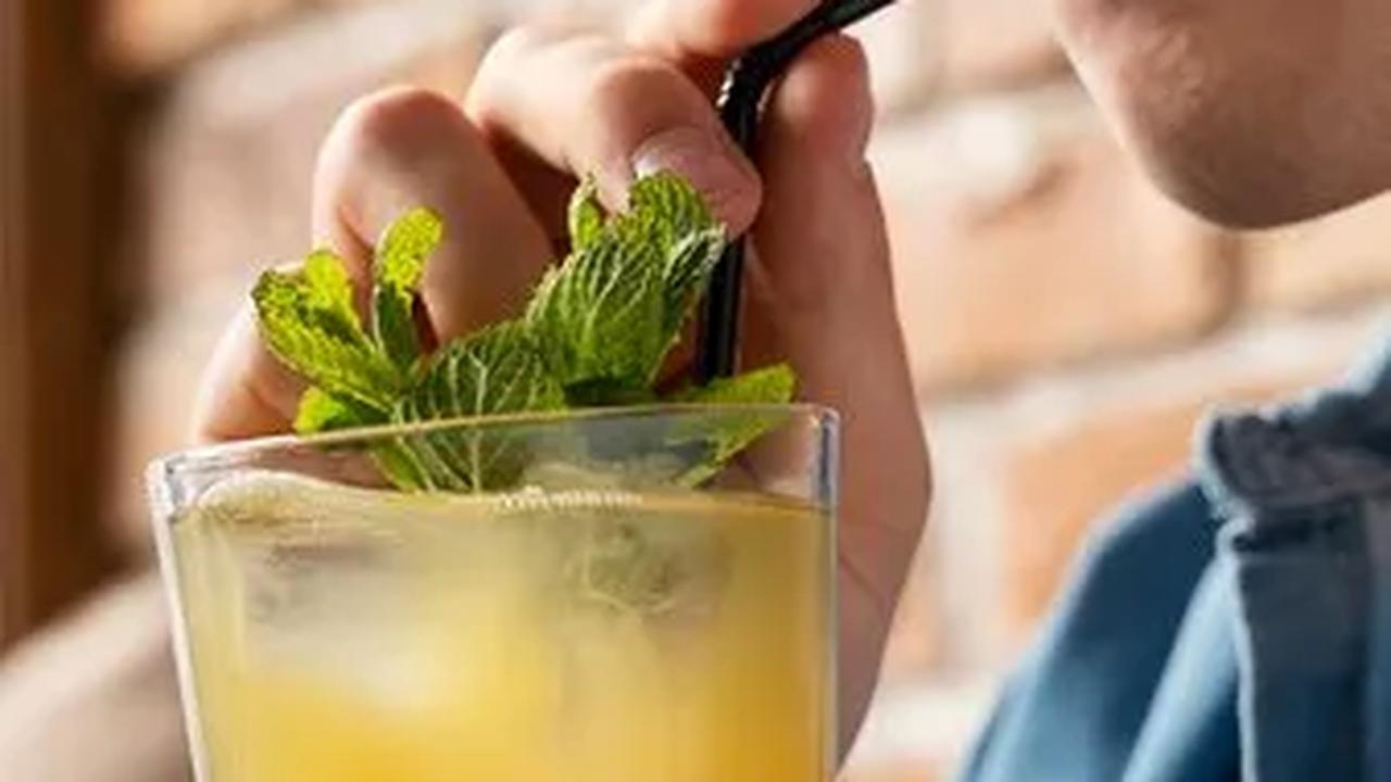 Bahkan, ada pengaruh langsung terhadap bau badan dan organ intim, seperti miss v. Jika kita ingin menjaga miss v tetap sehat dan harum, ada beberapa minuman enak yang dapat membantu.