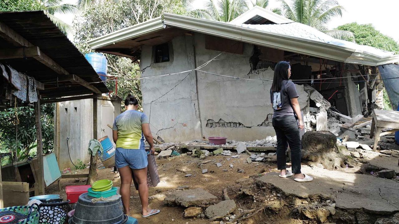FOTO: Dua Gempa Dahsyat Guncang Filipina Selatan, Delapan Tewas