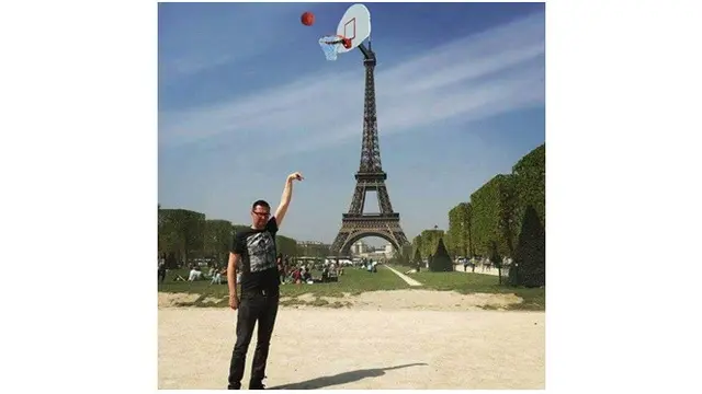 Foto Pria Ini Salah Angle, Hasil Photoshopnya Malah Bikin Ngakak