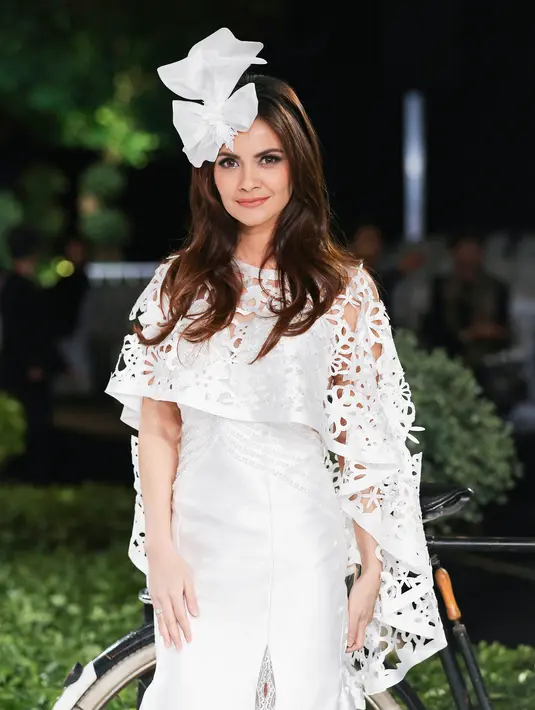 Seperti diketahui, pernikahan Cut Tary dengan Jusuf resmi cerai setelah Pengadilan Agama Jakarta Timur memutuskan cerai dalam sidang 12 Maret 2014. (Desmond Manullang/Bintang.com)