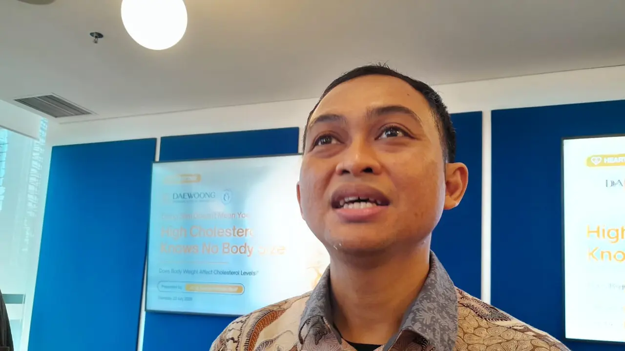 Dokter spesialis jantung dan pembuluh darah konsultan, Susetyo Atmojo menjelaskan bahwa pada umumnya pengobatan kolesterol tinggi tidak bisa instan.
