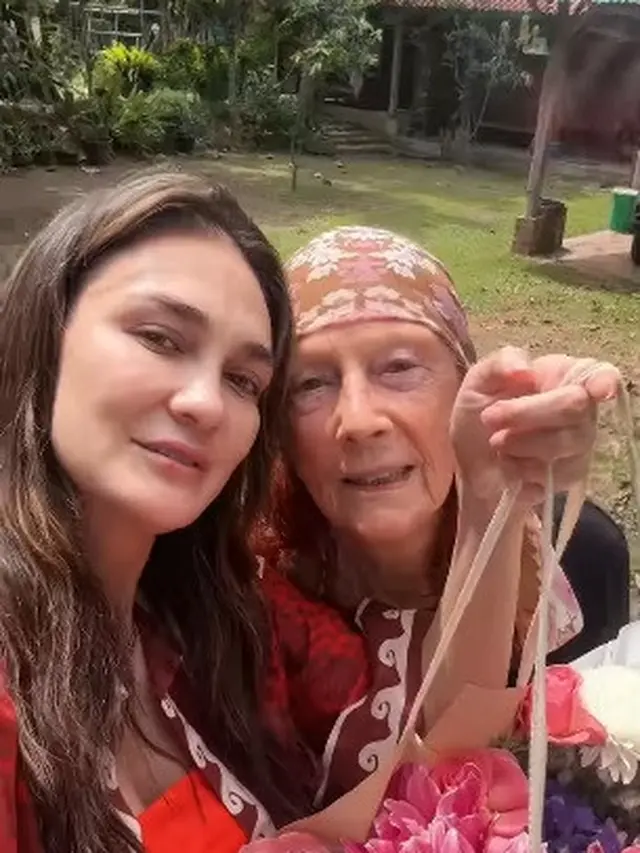 Ultah Ibu Luna Maya
