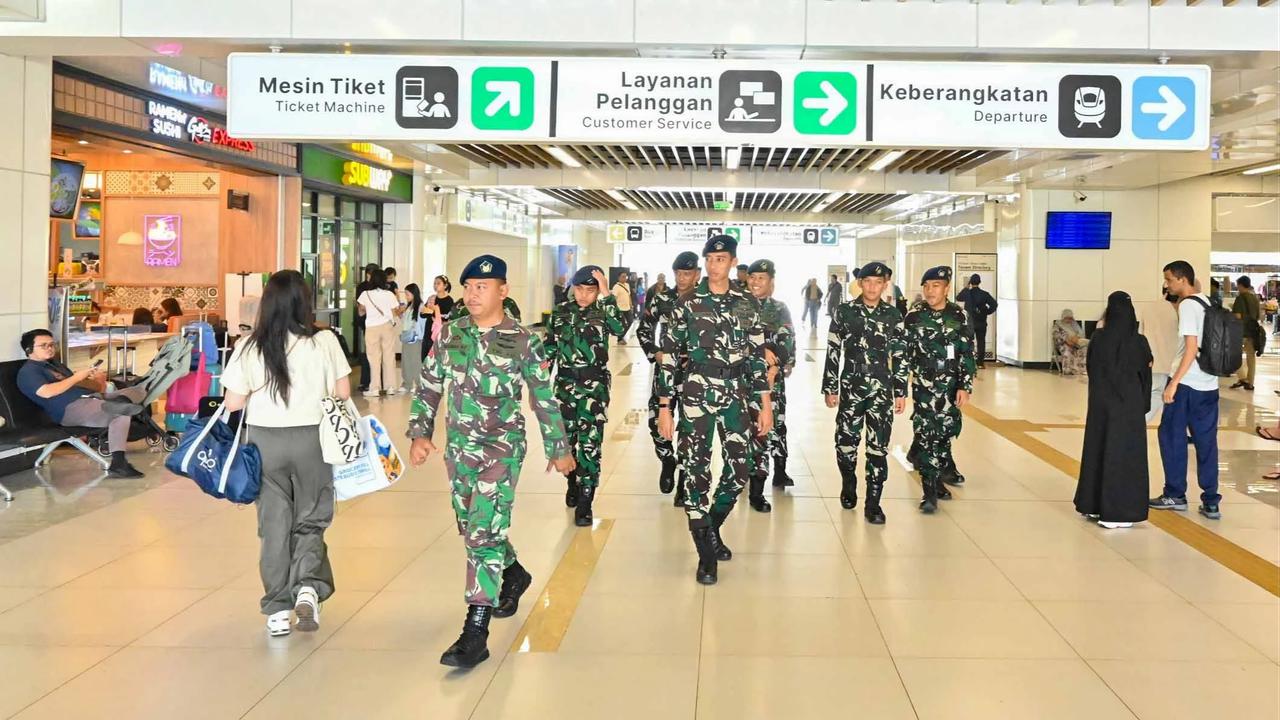 FOTO: Koopsudnas Gelar Patroli Pengamanan Nataru di Jakarta Timur