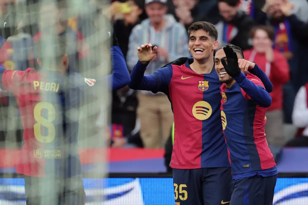 Barcelona Jauhi Kejaran Real Madrid
